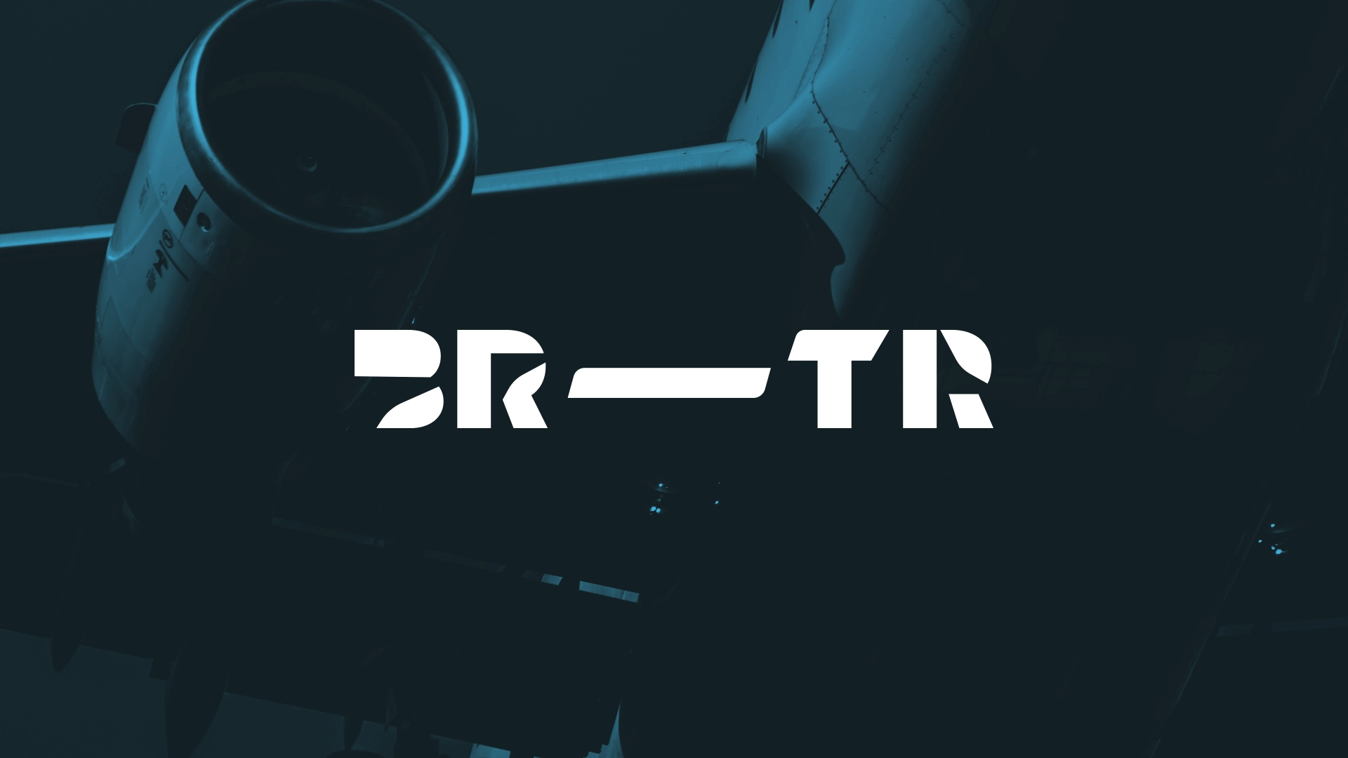 Logotipo BR Trip Report sobre fundo com detalhe da turbina de uma aeronave
